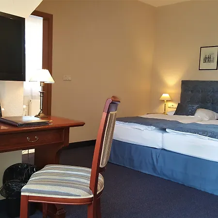 Hotel Knobelsdorff 3*