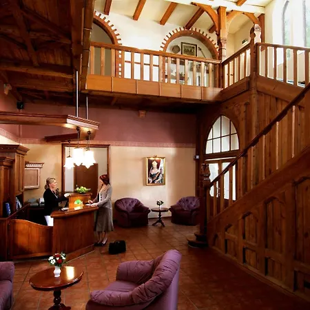 Hotel Knobelsdorff 3*